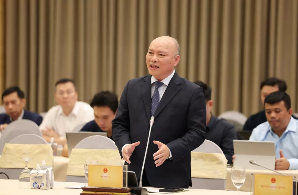 Chánh Văn phòng Bộ Nội vụ Nguyễn Đăng Minh phát biểu tại buổi Họp báo Chính phủ. Ảnh: VGP