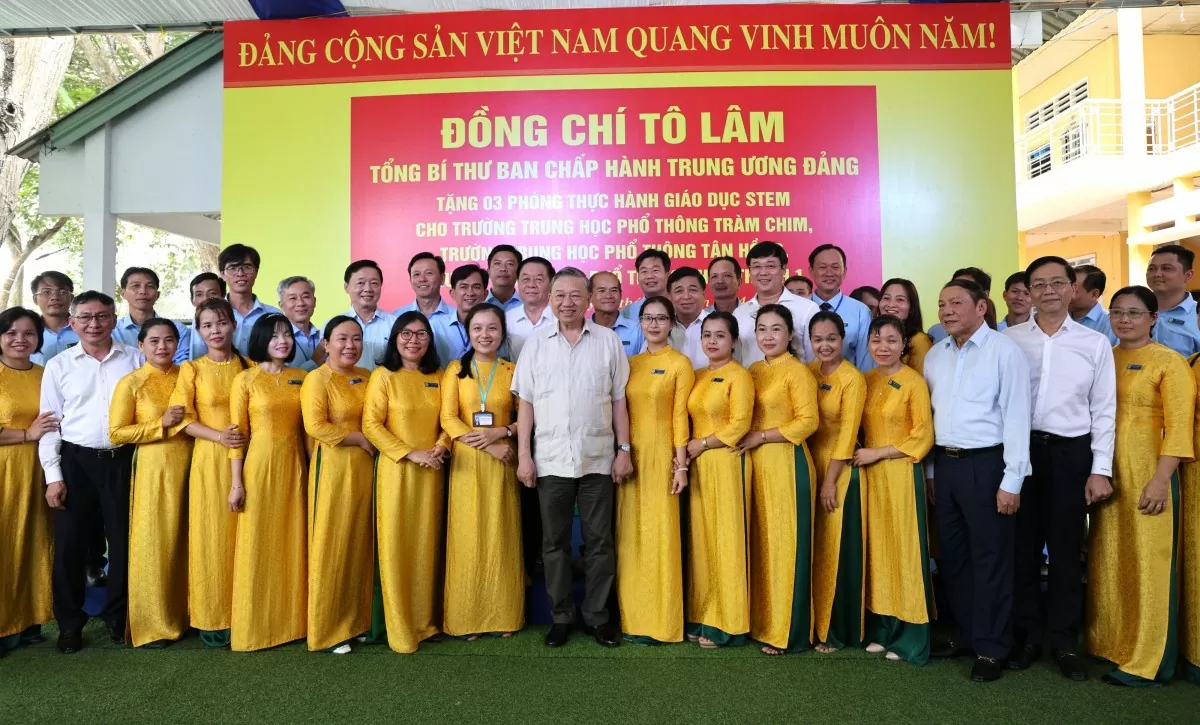 Tổng Bí thư Tô Lâm gặp mặt người có công tỉnh Đồng Tháp, thị sát cao tốc Cao Lãnh - An Hữu