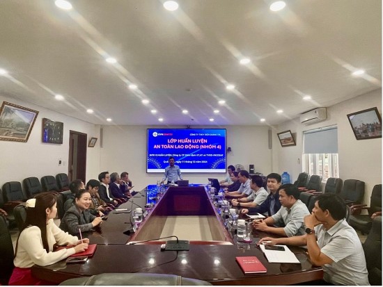 cong ty thuy dien quang tri to chuc khoa huan luyen an toan ve sinh lao dong nhom 4 nam 2024
