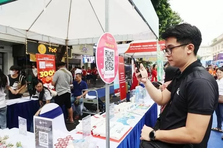 Bộ Công Thương đẩy mạnh ứng dụng khoa học công nghệ vào hoạt động thương mại