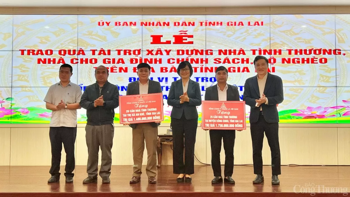 Gia Lai tiếp nhận tài trợ 60 căn nhà tình thương trị giá hơn 4 tỷ đồng Gia Lai tiếp nhận tài trợ 60 căn nhà tình thương trị giá hơn 4 tỷ đồng