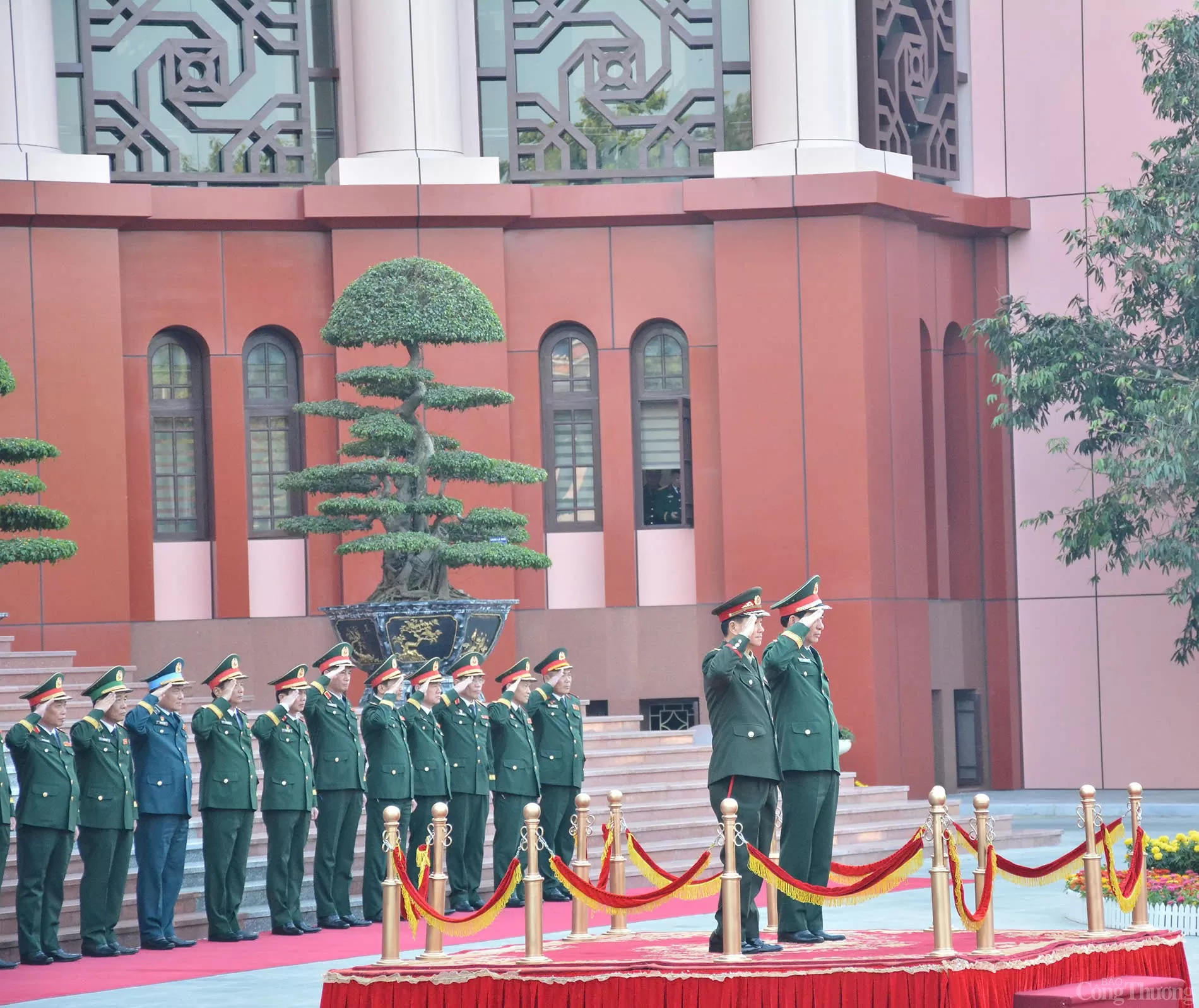 Hợp tác quốc phòng Việt Nam - Lào: Điểm sáng trong quan hệ song phương