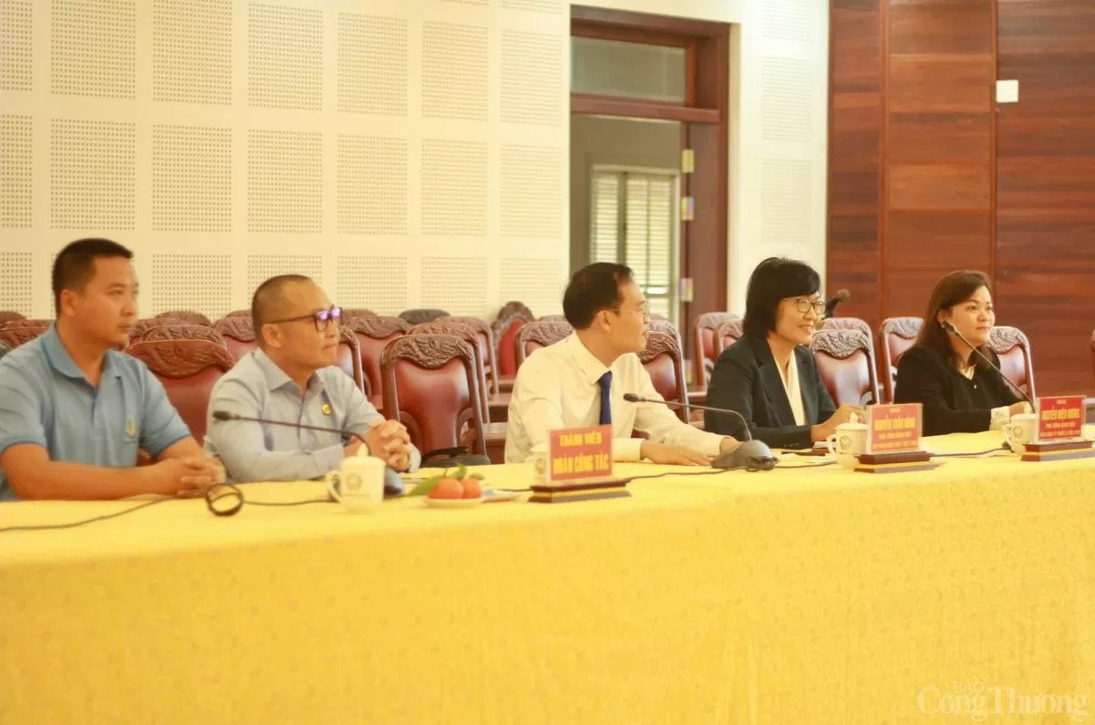 Gia Lai tiếp nhận tài trợ 60 căn nhà tình thương trị giá hơn 4 tỷ đồng Gia Lai tiếp nhận tài trợ 60 căn nhà tình thương trị giá hơn 4 tỷ đồng