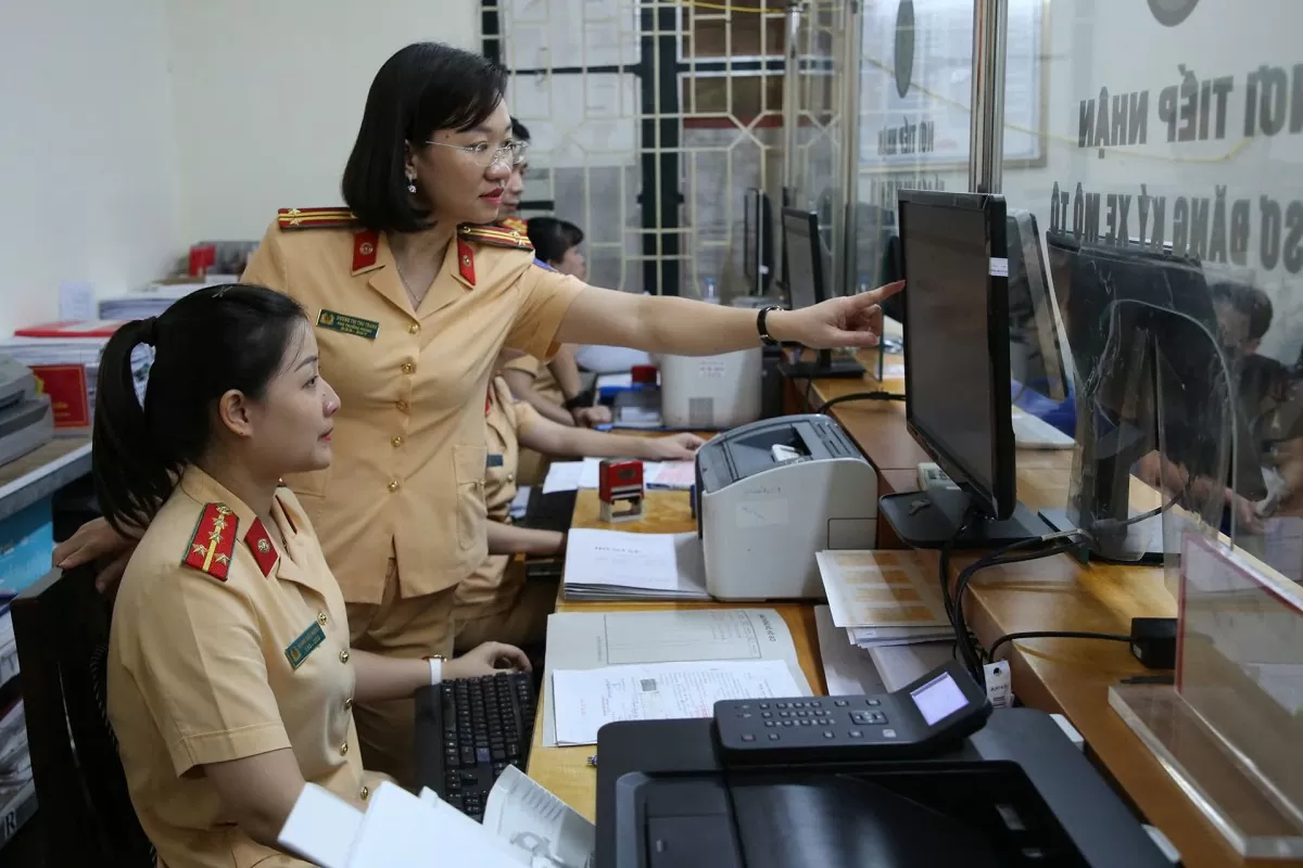 Công an các đơn vị địa phương sẽ thực hiện tiếp nhận hồ sơ đăng ký xe lần đầu hoàn toàn trực tuyến 