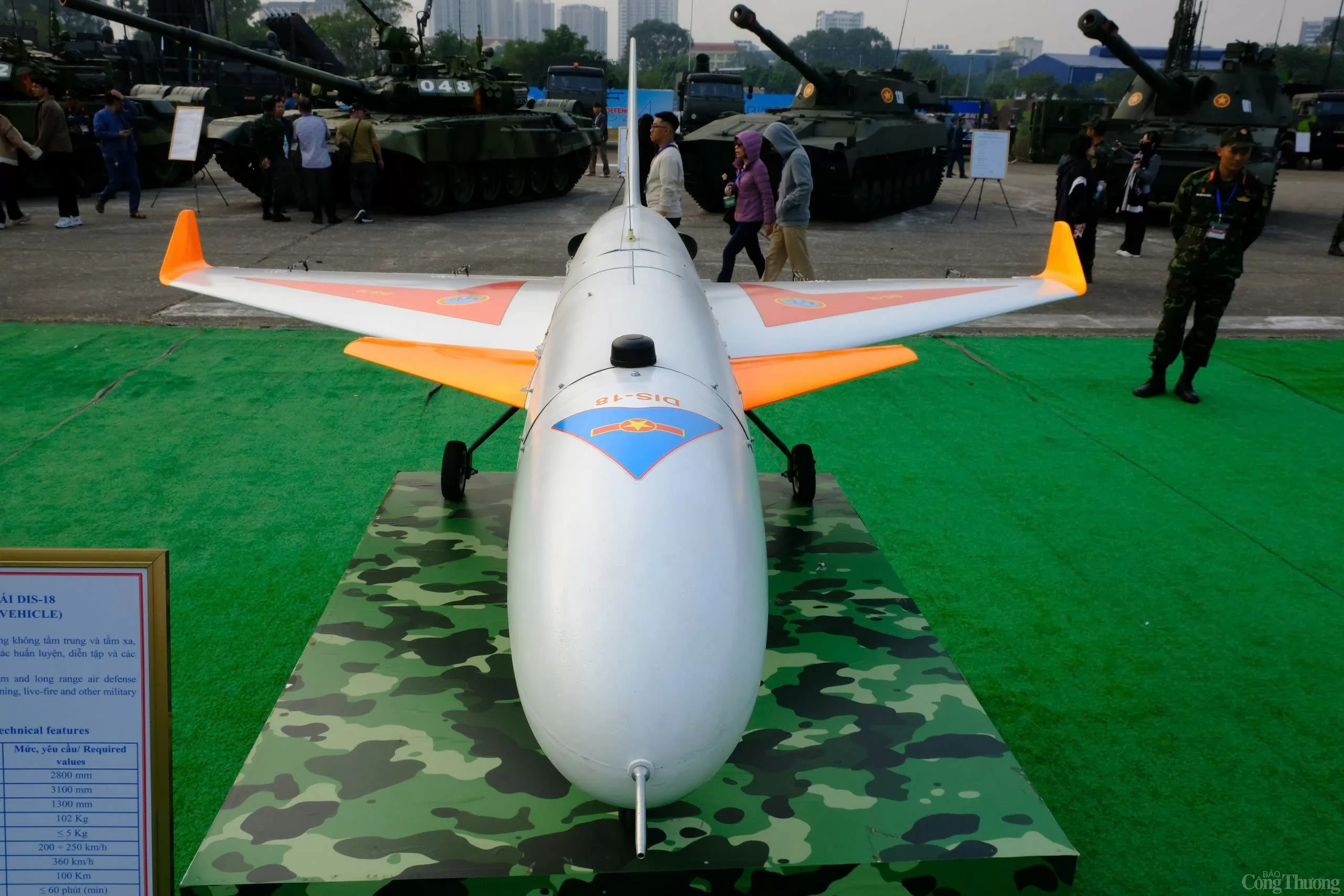 Triển lãm Quốc phòng quốc tế 2024: Mục sở thị dàn UAV ‘Made in Vietnam’