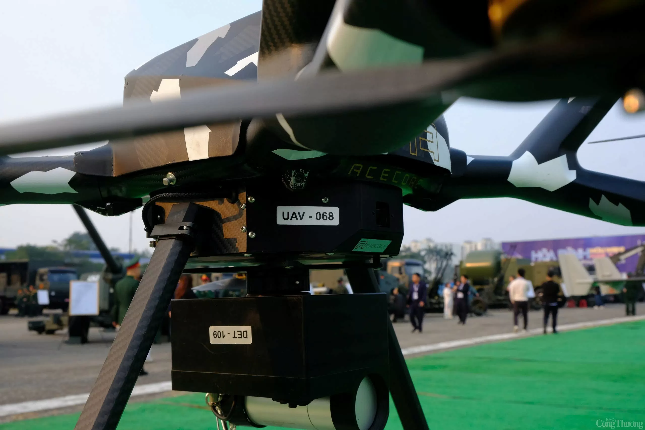 Triển lãm Quốc phòng quốc tế 2024: Mục sở thị dàn UAV ‘Made in Vietnam’