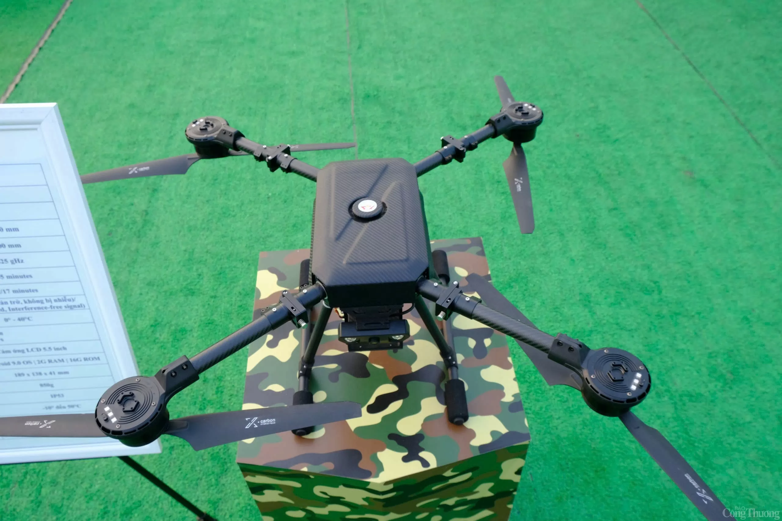 Triển lãm Quốc phòng quốc tế 2024: Mục sở thị dàn UAV ‘Made in Vietnam’
