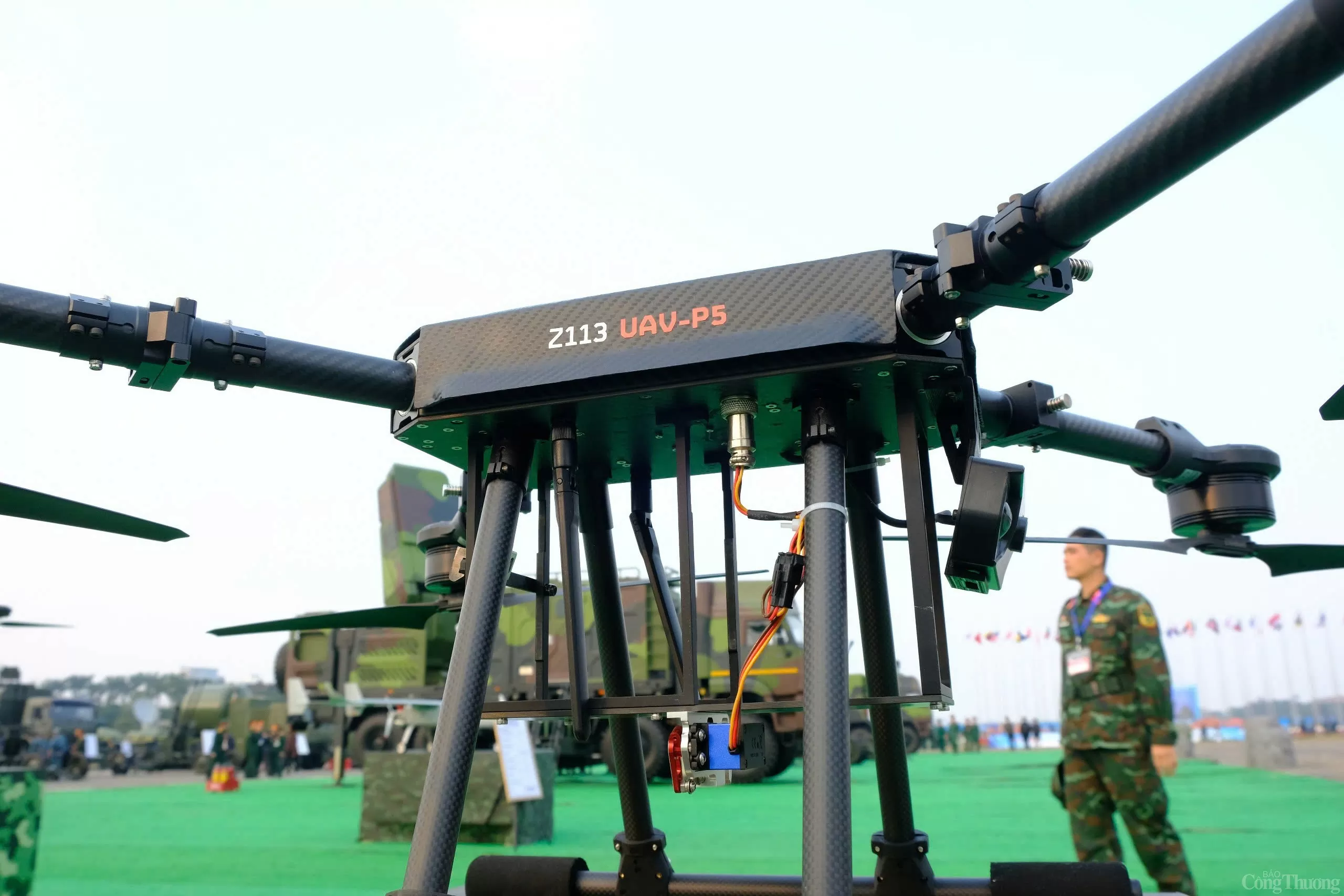 Triển lãm Quốc phòng quốc tế 2024: Mục sở thị dàn UAV ‘Made in Vietnam’
