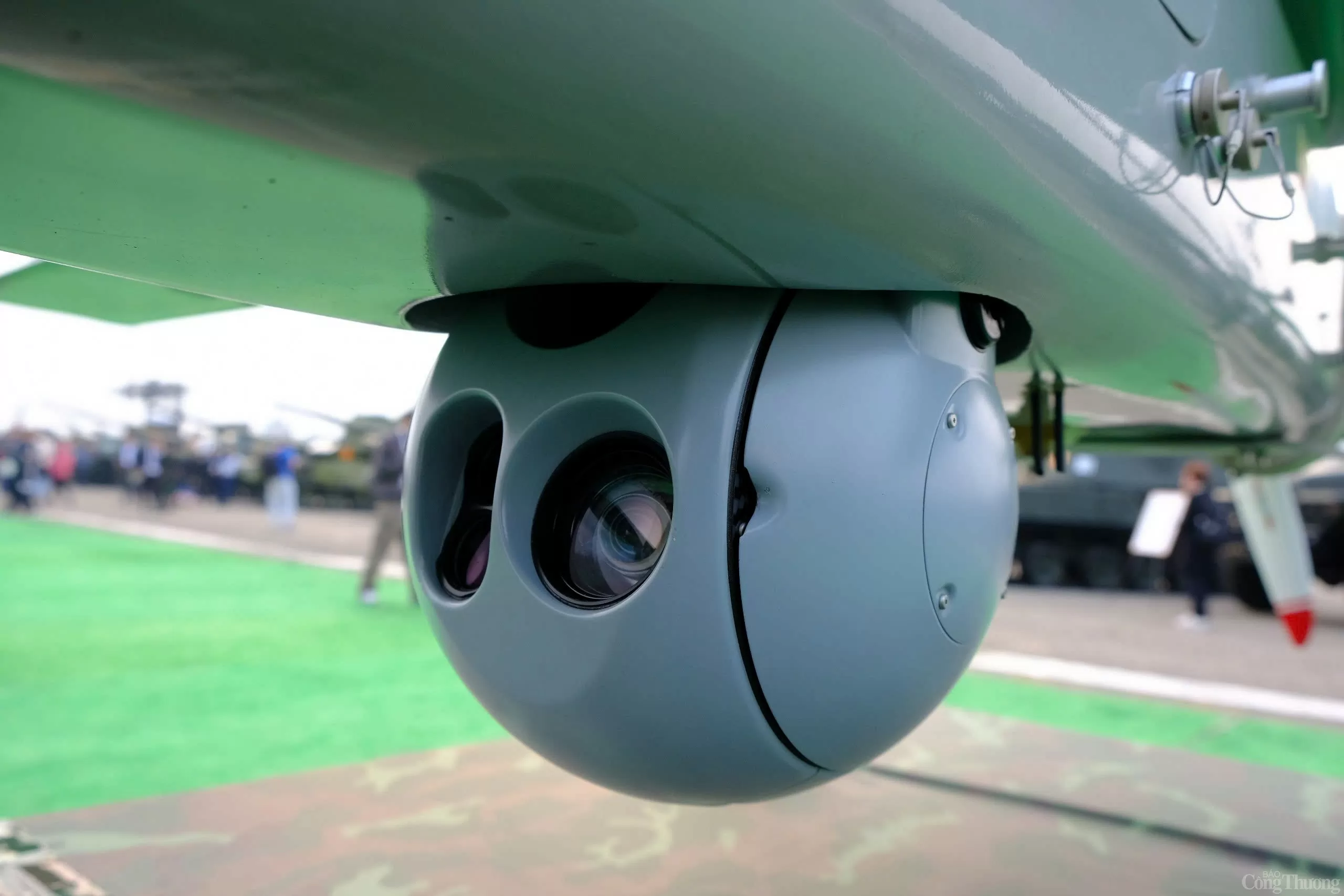 Triển lãm Quốc phòng quốc tế 2024: Mục sở thị dàn UAV ‘Made in Vietnam’