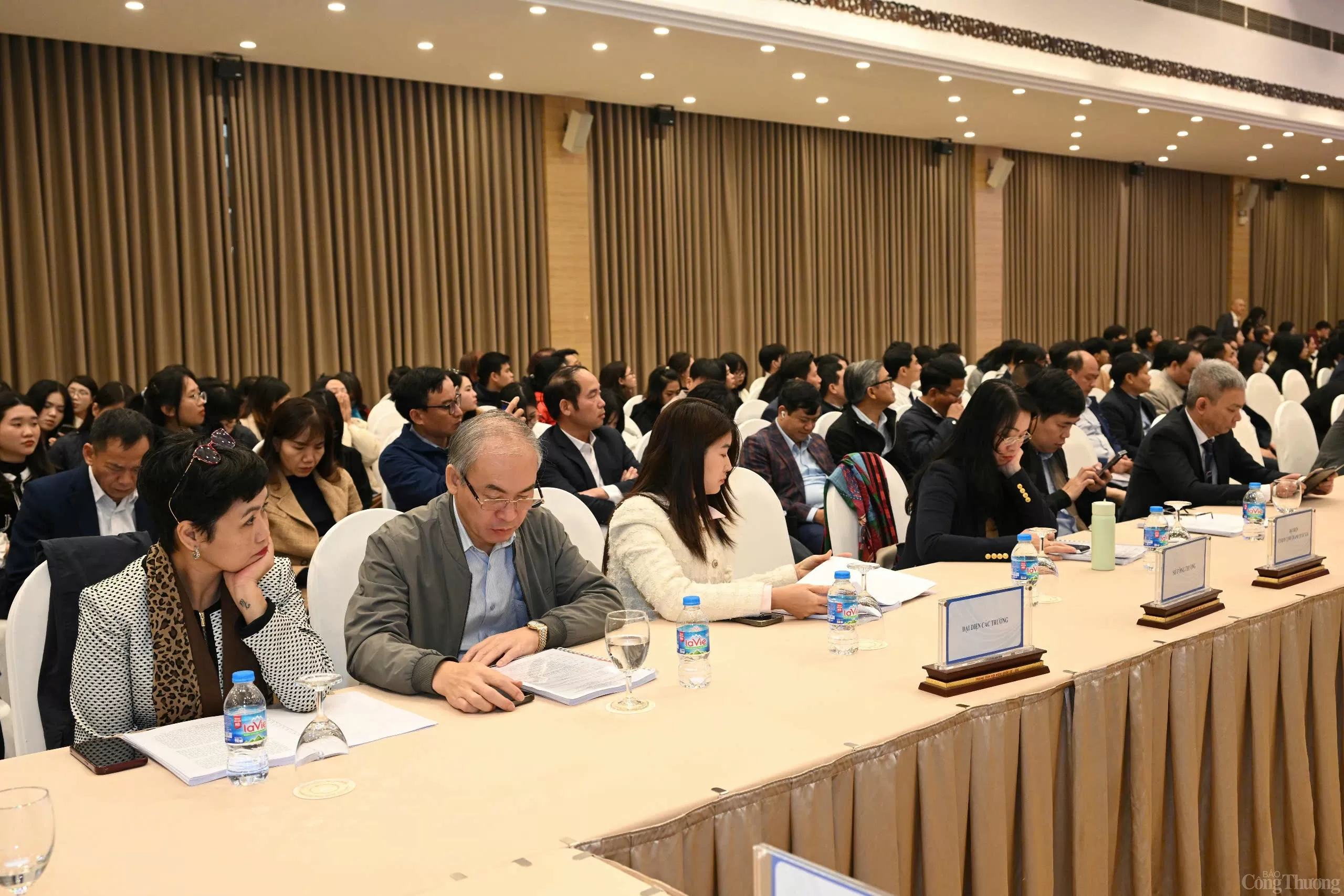 Ấn tượng Diễn đàn 'Bộ Công Thương: Chống lãng phí, khơi thông nguồn lực phát triển' Ấn tượng Diễn đàn 'Bộ Công Thương: Chống lãng phí, khơi thông nguồn lực phát triển'