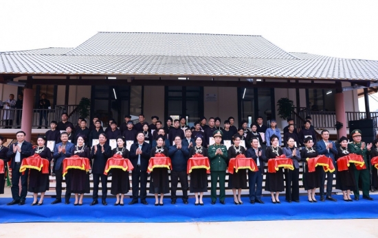 khanh thanh khu tai dinh cu thon lang nu kho vang va nam tong lao cai