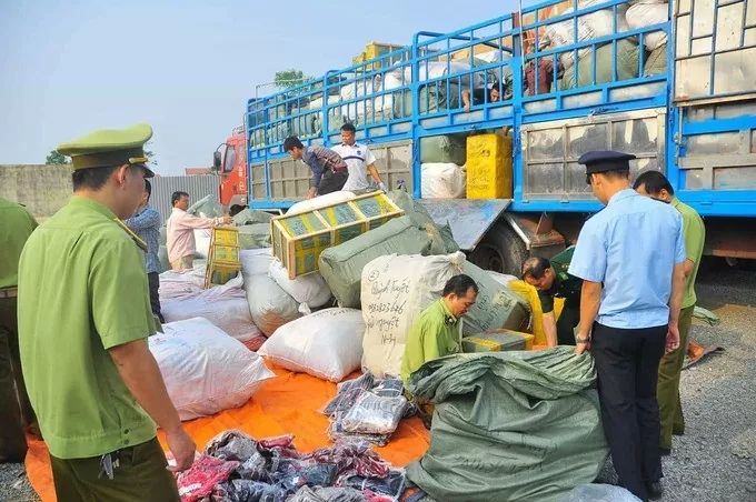 Sở Giao thông vận tải Hà Nội triển khai kế hoạch chống buôn lậu, gian lận thương mại dịp Tết