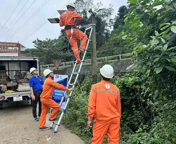 PC Thừa Thiên Huế: Thực hiện nhiều hoạt động ý nghĩa trong tháng Tri ân khách hàng