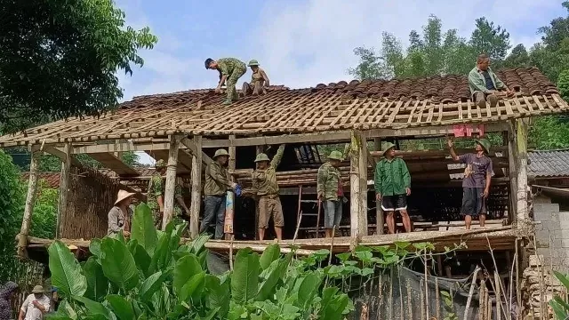 TP. Cần Thơ đẩy mạnh phong trào thi đua “chung tay xóa nhà tạm, nhà dột nát. Ảnh minh họa