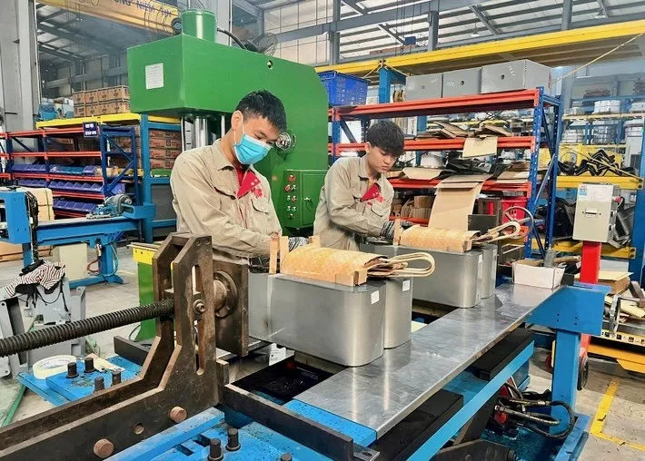 Bai 7. doanh nghiệp  sản xuất công nghiệp hỗ trợ  ..jpeg