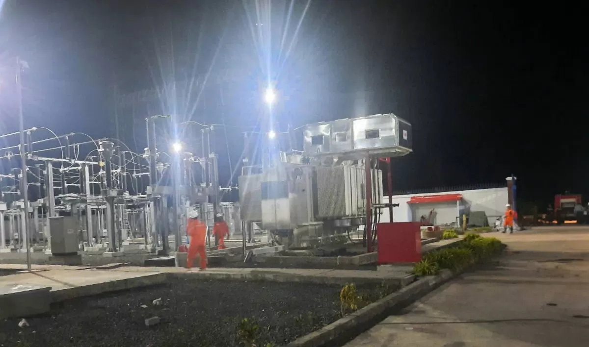 Xuyên đêm hoàn thành công trình Trạm biến áp 110kV Hoa Lư