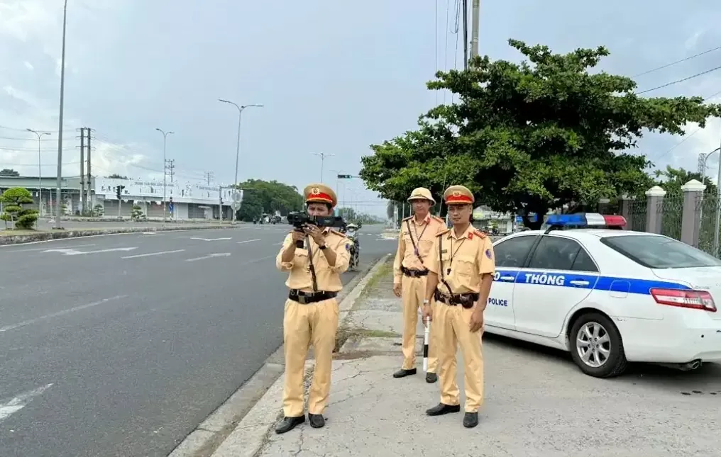 TP Cần Thơ kiểm tra tốc độ đối với người điều khiển xe lưu thông trên quốc lộ 91