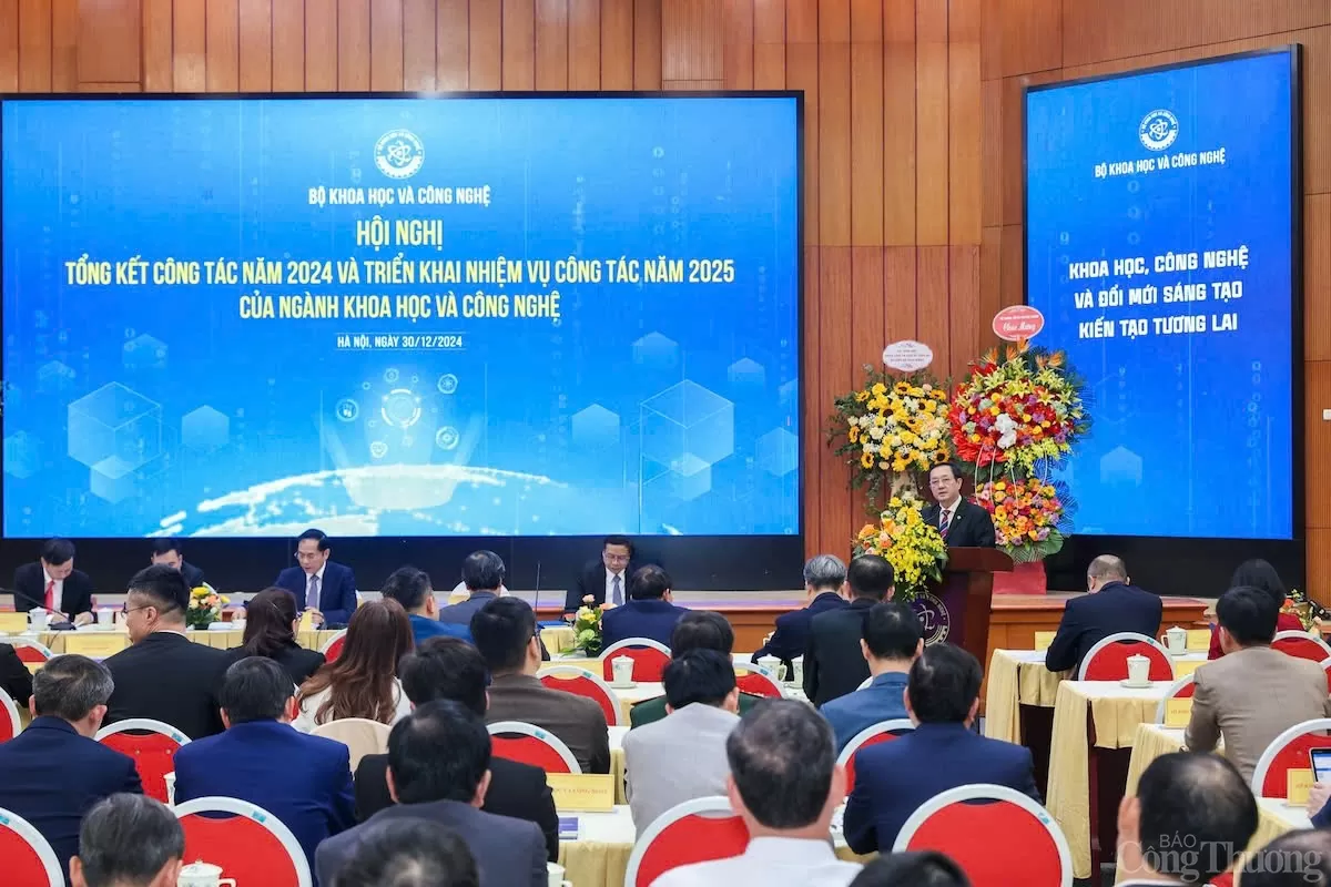 Hội nghị Tổng kết công tác năm 2024 và triển khai nhiệm vụ công tác năm 2025 của ngành KH&CN