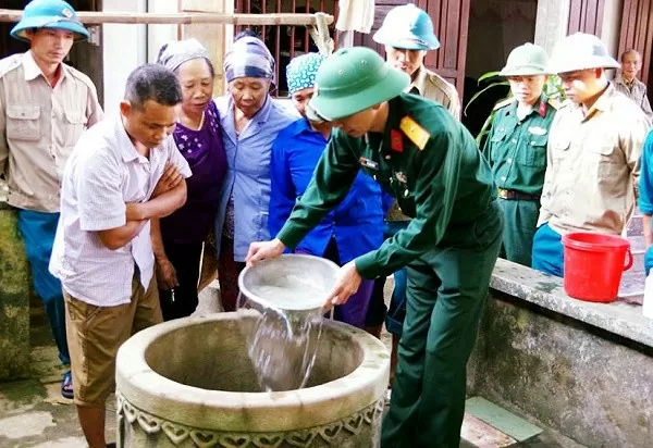 Cấp trang thiết bị, hóa chất khử khuẩn khắc phục sau bão