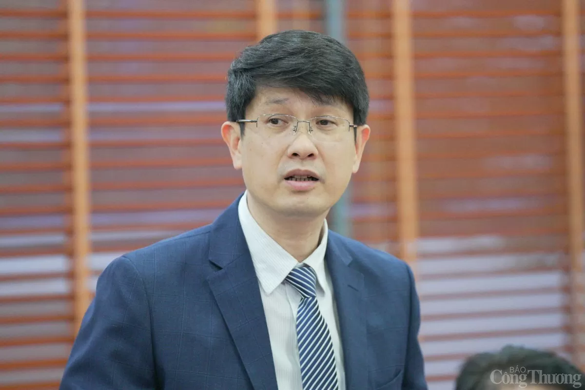 Ông Nguyễn Tuấn Ninh, Vụ trưởng Vụ Công chức, viên chức, Bộ Nội vụ
