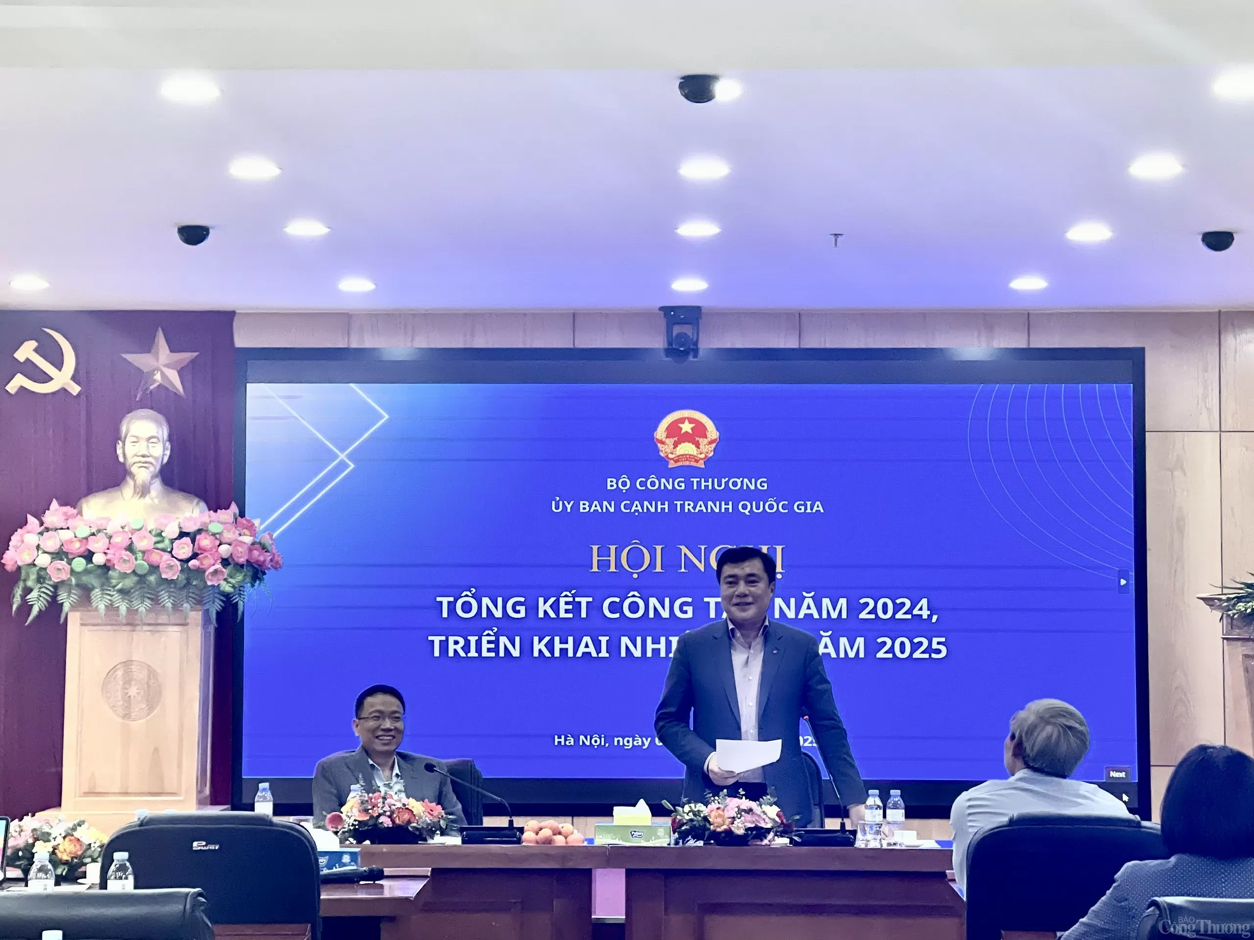 Duy trì cạnh tranh lành mạnh và bảo vệ người tiêu dùng