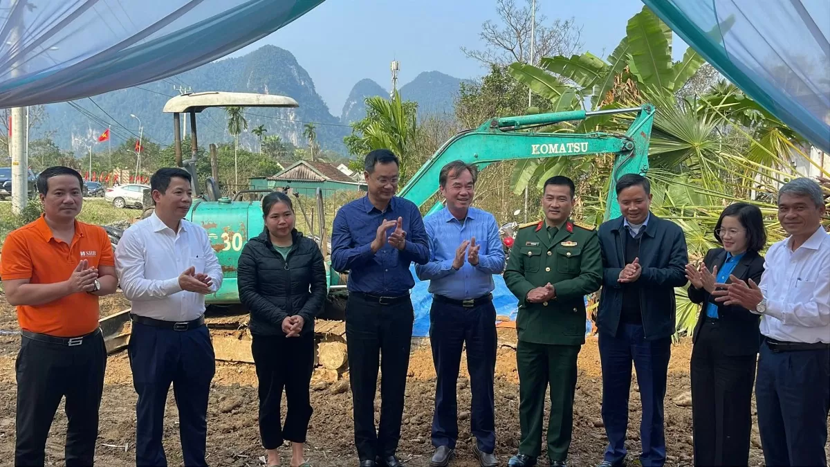 Bí thư Tỉnh uỷ Quảng Bình Lê Ngọc Quang dự lễ khởi công 