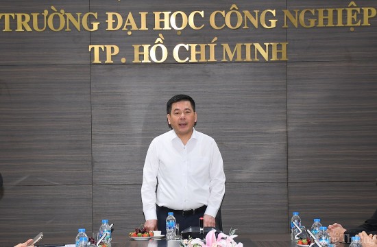 bo truong nguyen hong dien doi moi dao tao vi su menh tien phong