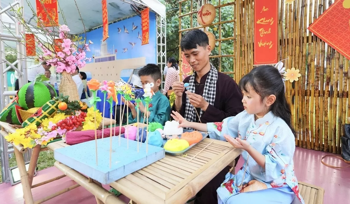 Sôi động chương trình 'Xuân nghĩa tình Dầu khí - Tết ấm áp sẻ chia'