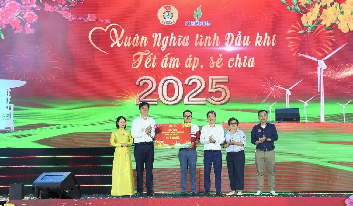 Sôi động chương trình 'Xuân nghĩa tình Dầu khí - Tết ấm áp sẻ chia'