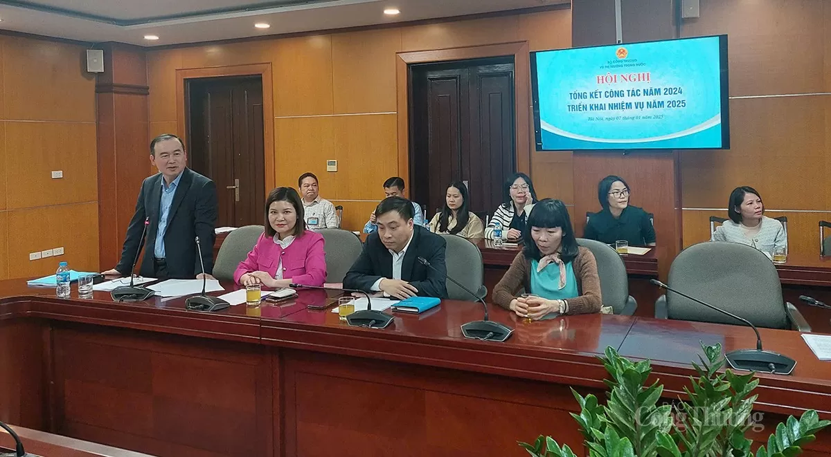 Thị trường trong nước và 5 nhiệm vụ trọng tâm năm 2025