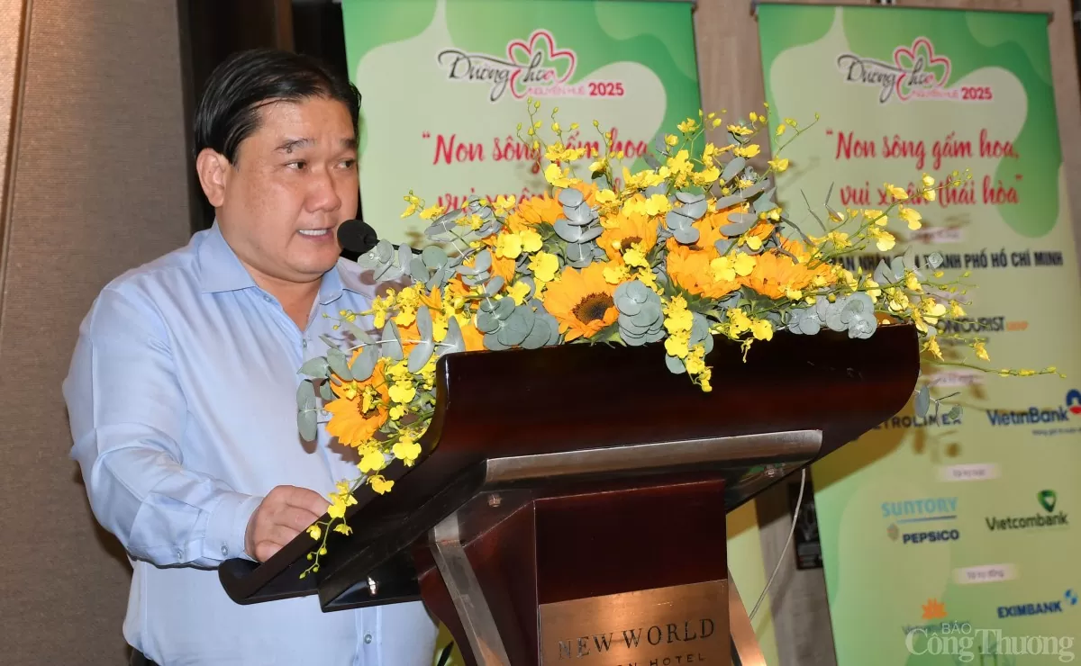 Đường hoa Nguyễn Huệ Tết Ất Tỵ có gì mới, đặc sắc?