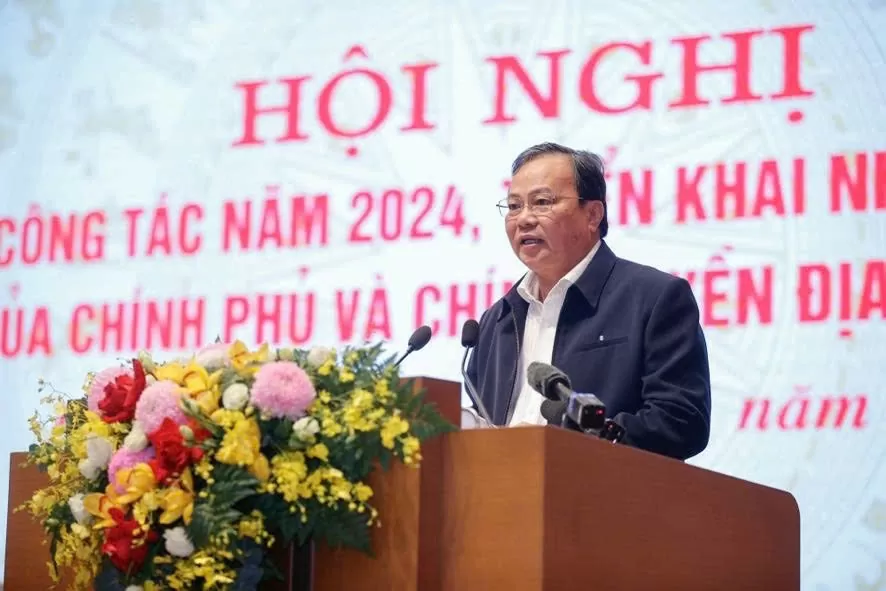 Chủ tịch UBND tình Trà Vinh Lê Văn Hẳn phát biểu tại Hội nghị. Ảnh: VGP