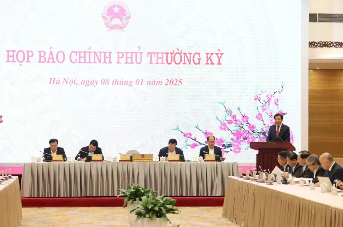 Họp báo Chính phủ thường kỳ tháng 12: Bứt phá trong xuất khẩu và hạ tầng năng lượng