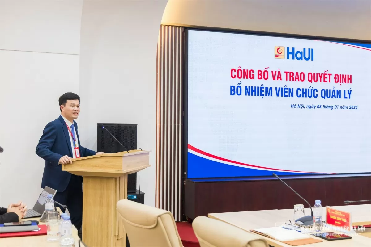 Trường Đại học Công nghiệp Hà Nội thành lập thêm 2 trường trực thuộcng nhà trường phát biểu tại chương trình