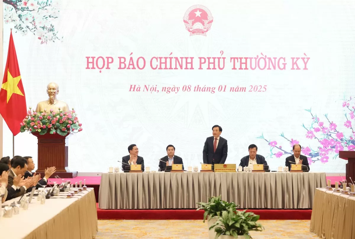 Toàn cảnh buổi họp báo Chính phủ thường kỳ tháng 12/2024.