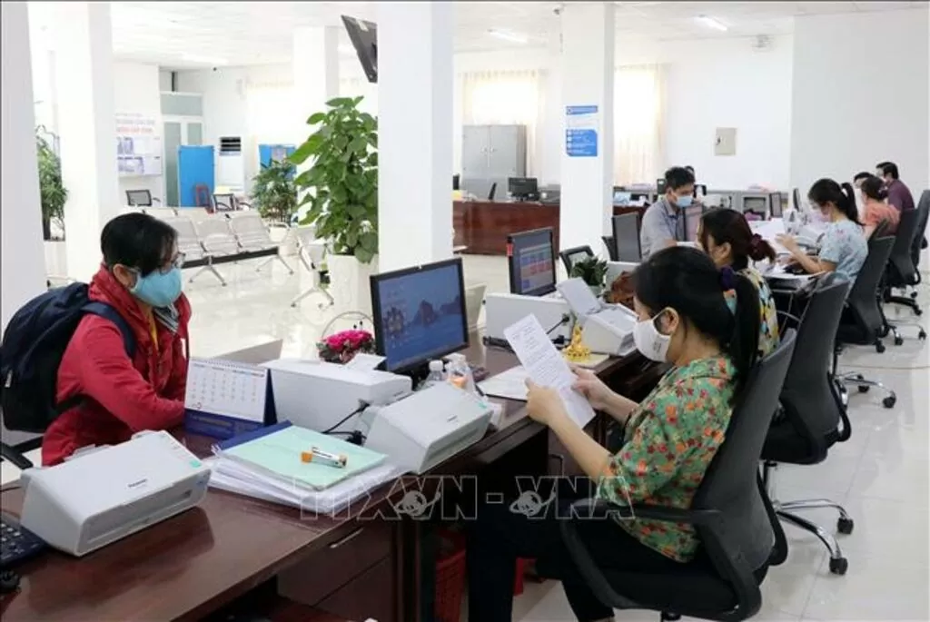Đã có 11/13 bộ quản lý chức danh nghề nghiệp viên chức ban hành Thông tư xét thăng hạng chức danh nghề nghiệp viên chức. Ảnh: TTXVN