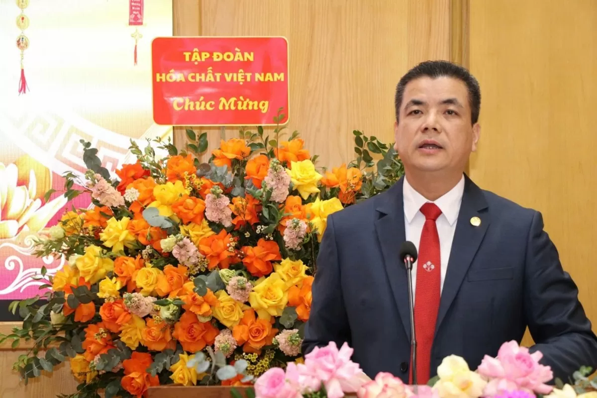 Ông Phạm Thanh Tùng, Tổng Giám đốc Công ty CP Supe Phốt phát và Hoá chất Lâm Thao phát biểu tại buổi lễ