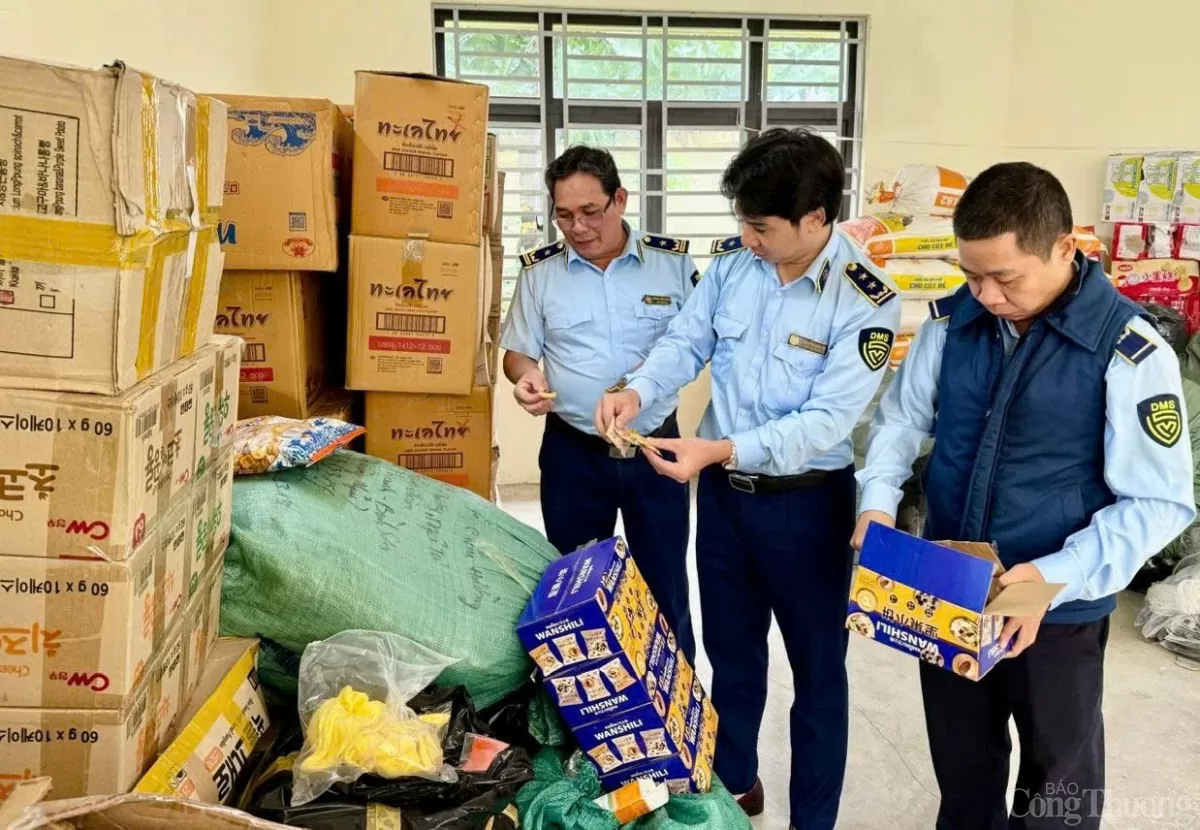 Tăng cường kiểm tra kiểm soát trên khâu lưu thông, các kho hàng bến bãi...