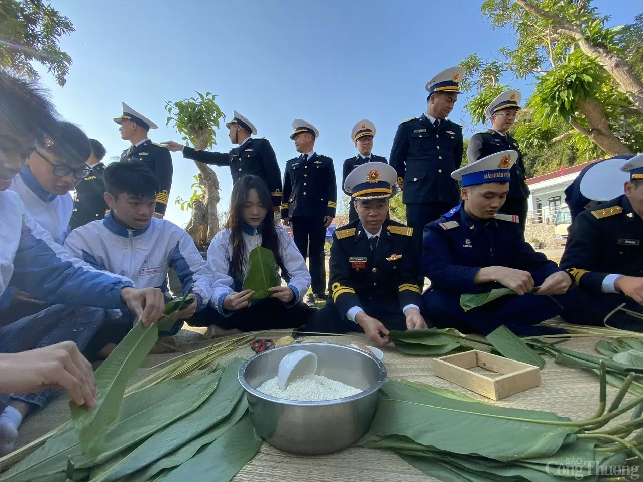 Hành trình mang Xuân đến Bạch Long Vĩ và Cát Bà
