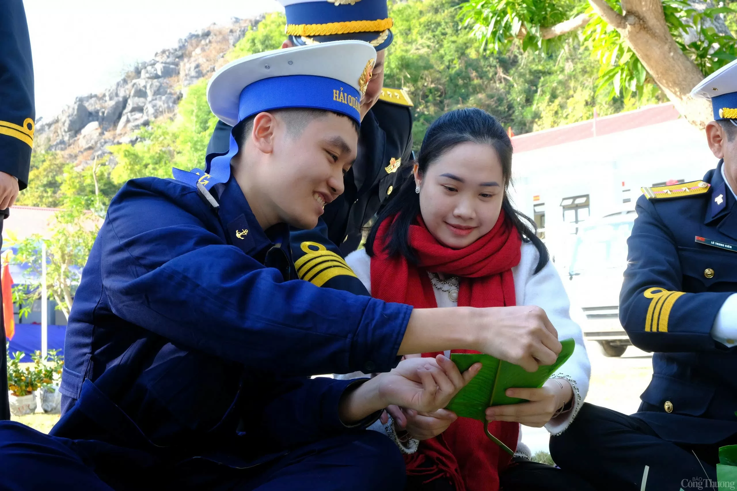 Hành trình mang Xuân đến Bạch Long Vĩ và Cát Bà