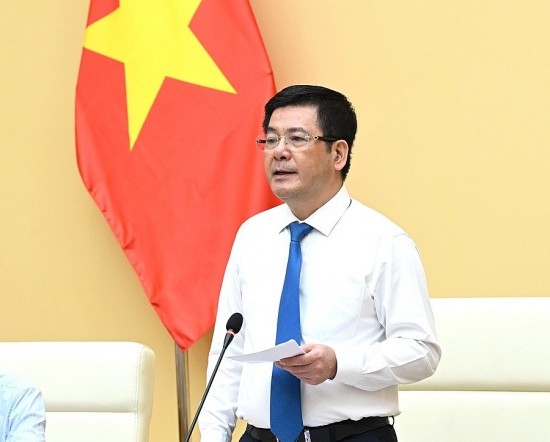 bo truong nguyen hong dien phat huy loi the tan dung co hoi day manh xuat khau