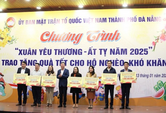 mang xuan yeu thuong den voi hon 20000 ho ngheo da nang