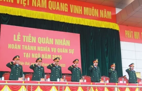 Sư đoàn 316 tiễn quân nhân hoàn thành nghĩa vụ quân sự