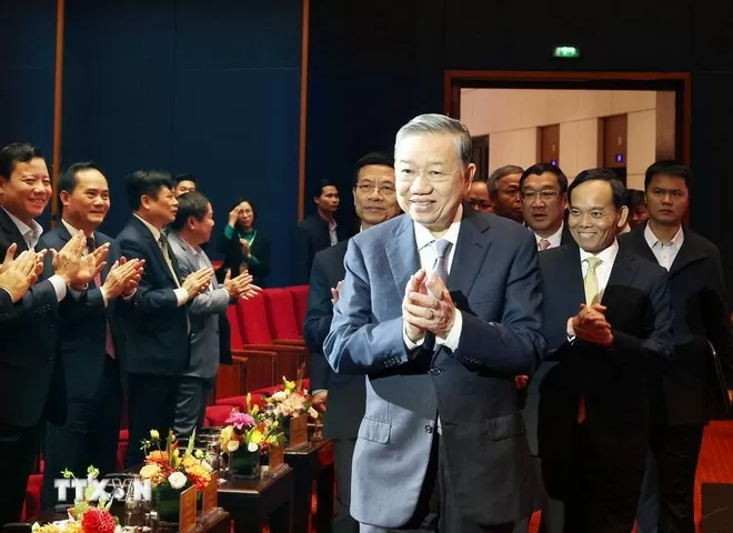 Tổng Bí thư Tô Lâm đến dự Diễn đàn Quốc gia Phát triển doanh nghiệp công nghệ số Việt Nam lần thứ 6. (Ảnh: Thống Nhất/TTXVN)