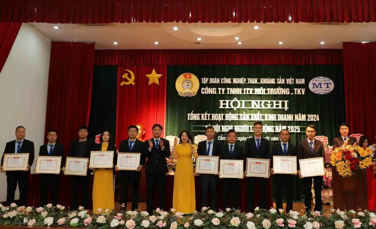 Công ty Môi trường-TKV tổ chức Hội nghị tổng kết năm 2024