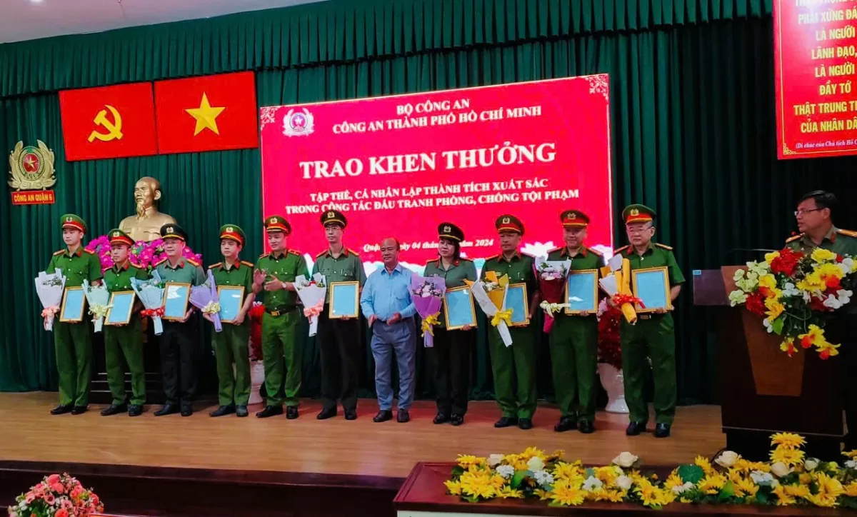 Công an TP. Hồ Chí Minh khen thưởng cho các tập thể, cá nhân phá thành công 2 chuyên án ma túy lớn