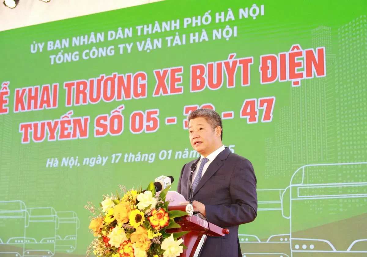 Hà Nội: Transerco chính thức đưa vào vận hành 3 tuyến buýt điện