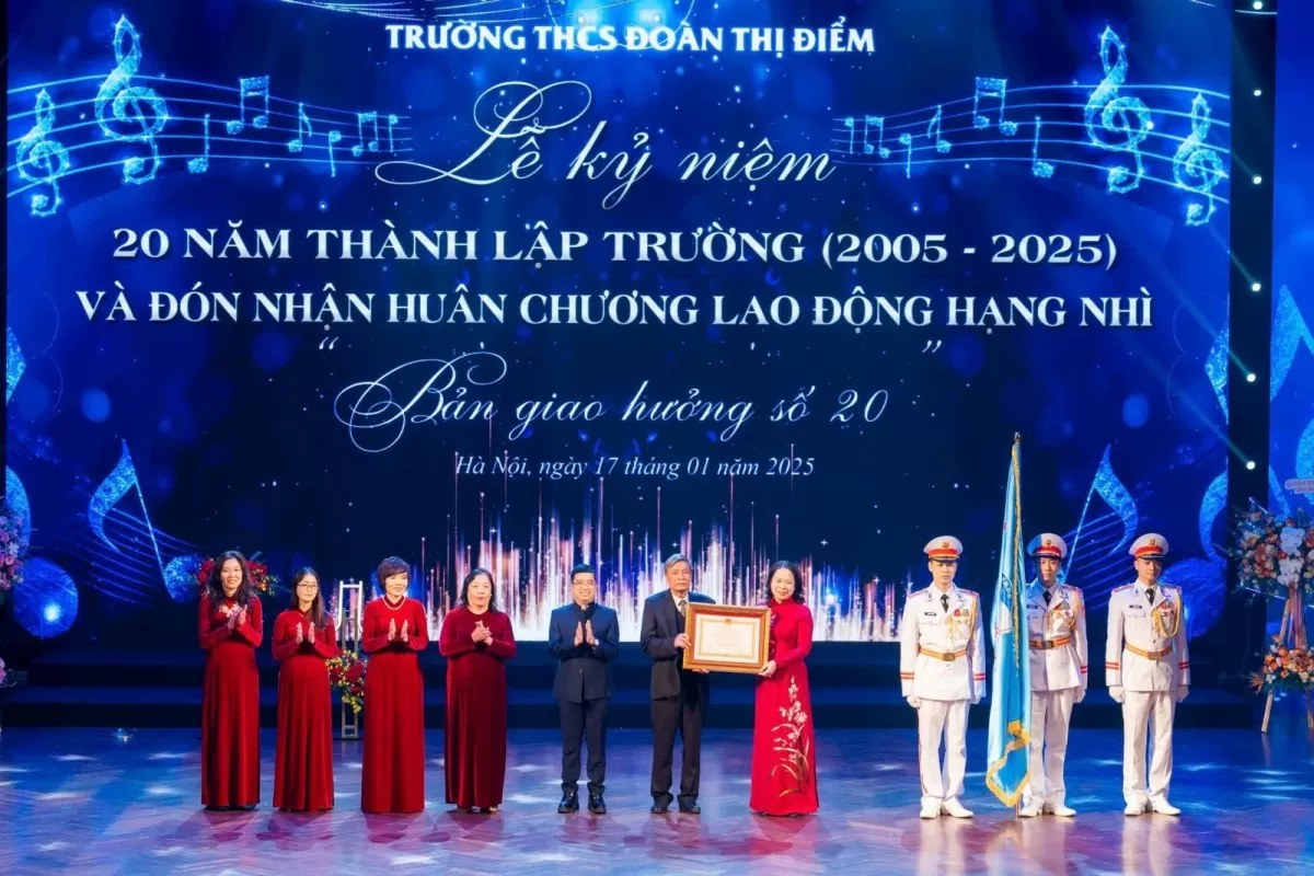 Tuổi 20 mái trường THCS Đoàn Thị Điểm của Hà Nội