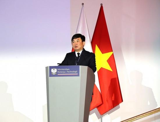 chu tich tkv de nghi ba lan mo rong hop tac cong nghe che bien khoang san tai viet nam
