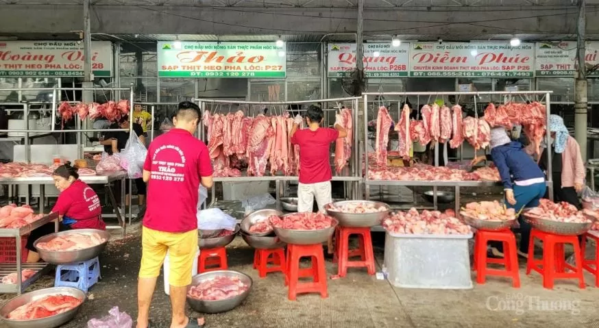 Chợ Hóc Môn tăng cường kiểm soát nguồn heo vào chợ